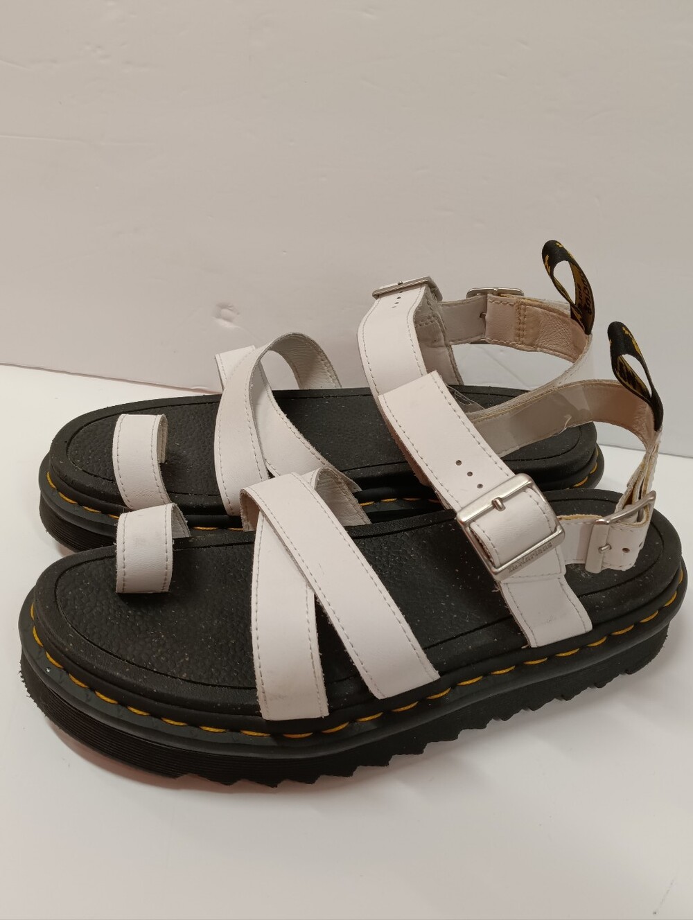 Doc Martens Avry /Avery Strappy Toekeeper Sandals White Size 9